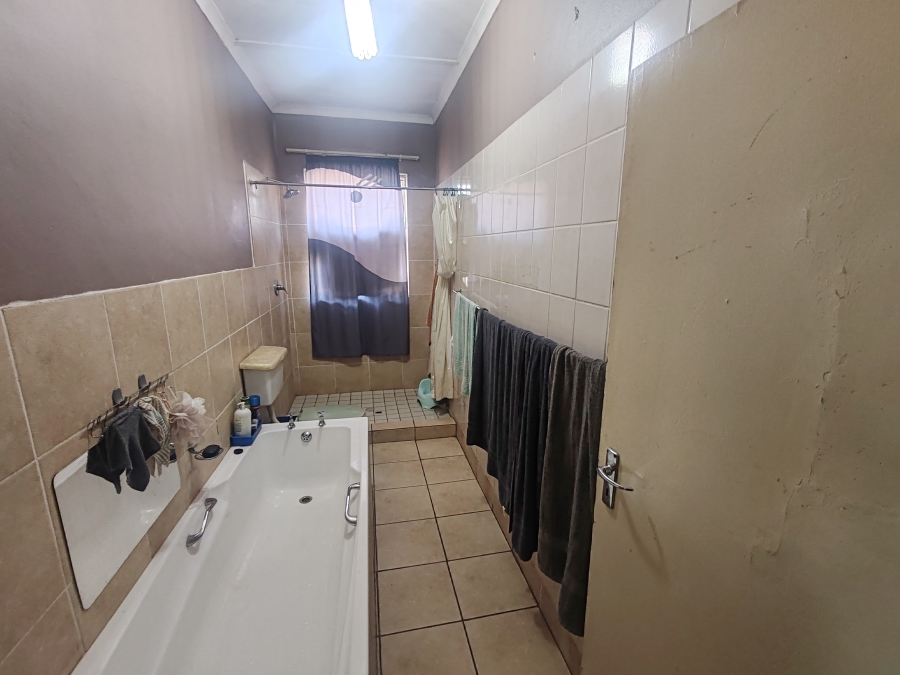 3 Bedroom Property for Sale in Heuwelkruin Eastern Cape